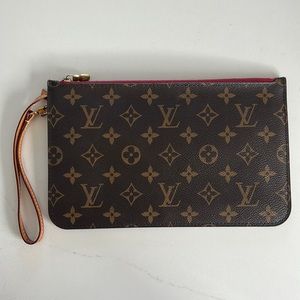 Louis Vuitton Monogram Neverfull Pochette
